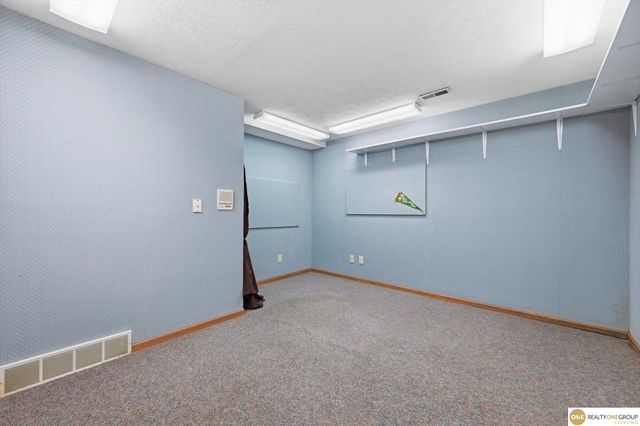 1693 S 153rd Street, Omaha, NE 68144