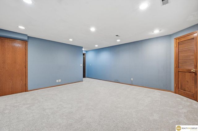 1693 S 153rd Street, Omaha, NE 68144