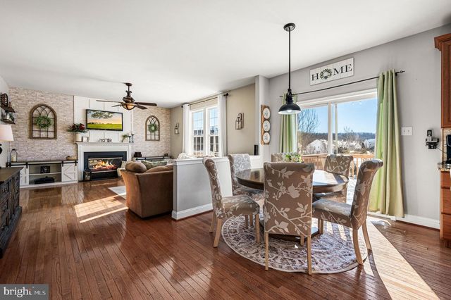 38 WICK DR, Parkesburg, PA 19365