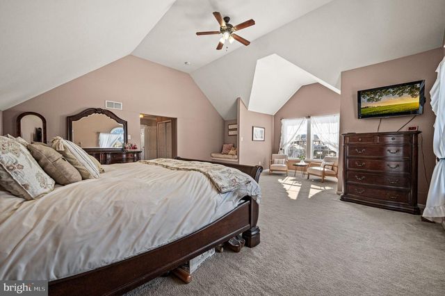 38 WICK DR, Parkesburg, PA 19365