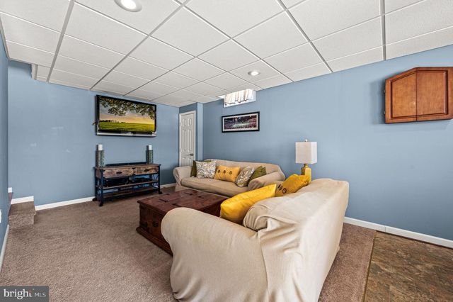 38 WICK DR, Parkesburg, PA 19365