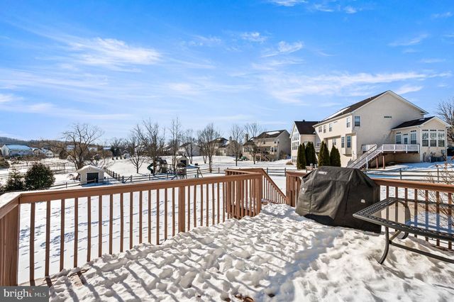 38 WICK DR, Parkesburg, PA 19365