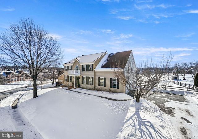 38 WICK DR, Parkesburg, PA 19365