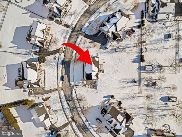 38 WICK DR, Parkesburg, PA 19365