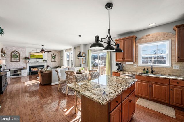 38 WICK DR, Parkesburg, PA 19365