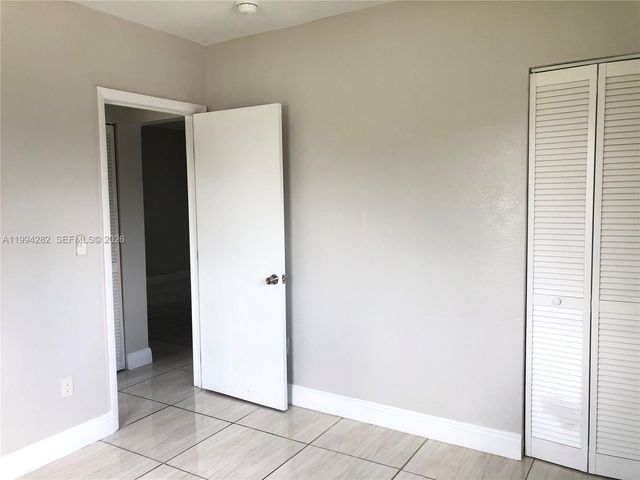 1940 Washington Ave 11, Opa-locka, FL 33054