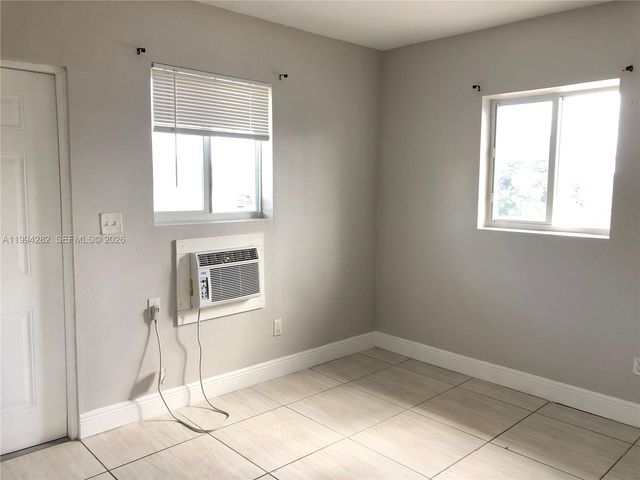 1940 Washington Ave 11, Opa-locka, FL 33054