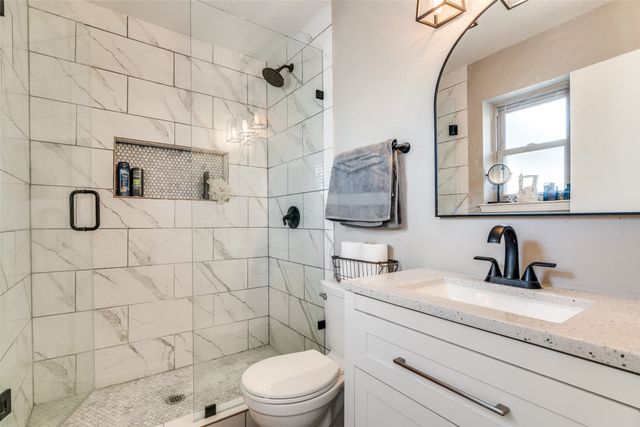 700 Oak Grove Lane, Royse City, TX 75189