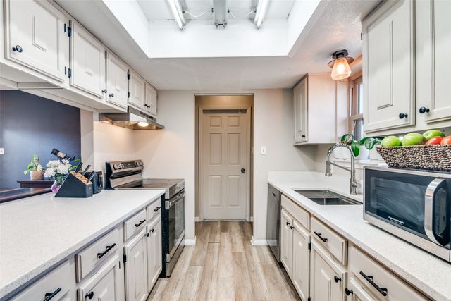 700 Oak Grove Lane, Royse City, TX 75189