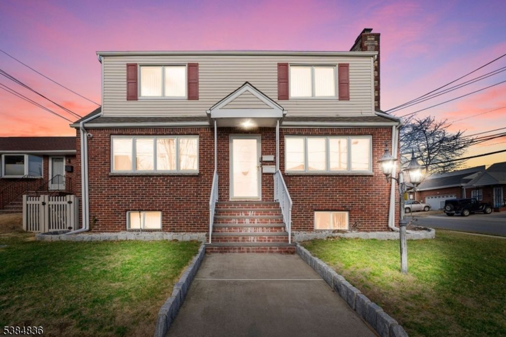 341 Westervelt Pl, Lodi Boro, NJ 07644