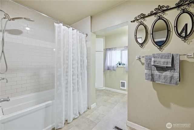 3631 E I Street, Tacoma, WA 98404