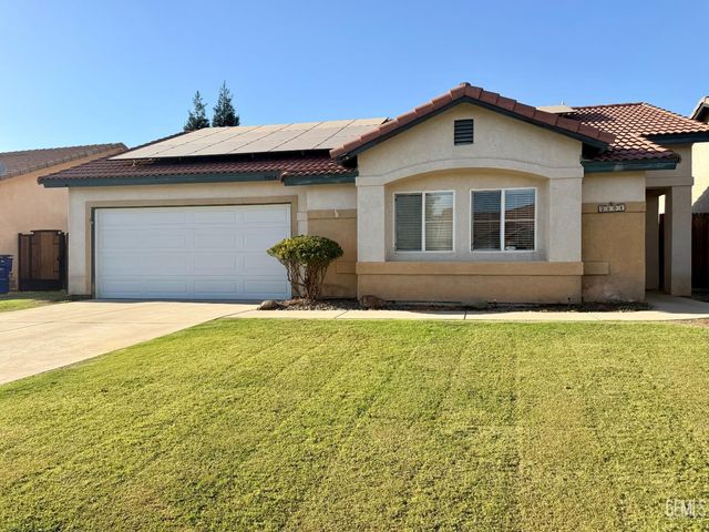 9804 Battersea Park Drive, Bakersfield, CA 93312