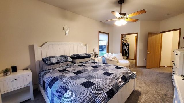 2226 Lower Afton Road E, Saint Paul, MN 55119