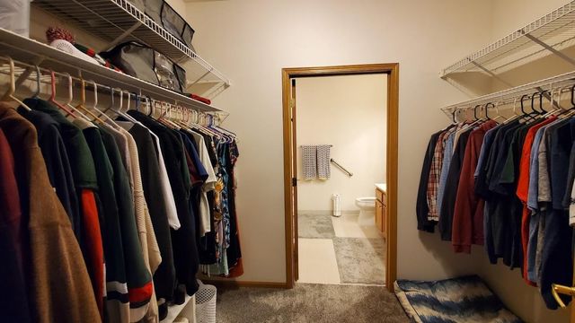 2226 Lower Afton Road E, Saint Paul, MN 55119