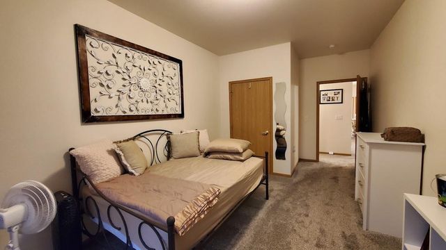 2226 Lower Afton Road E, Saint Paul, MN 55119