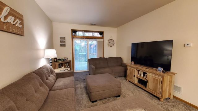 2226 Lower Afton Road E, Saint Paul, MN 55119