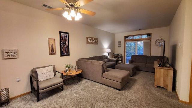 2226 Lower Afton Road E, Saint Paul, MN 55119