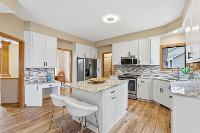 20355 Jupiter Way, Lakeville, MN 55044