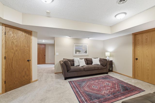 20355 Jupiter Way, Lakeville, MN 55044