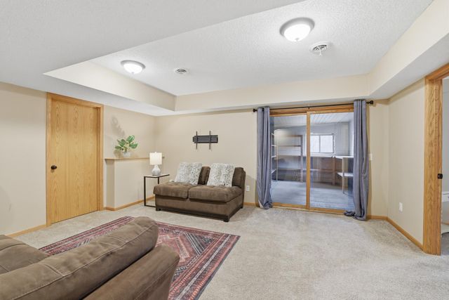 20355 Jupiter Way, Lakeville, MN 55044