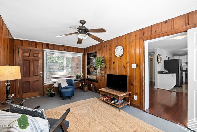 806 Midland Drive, Wilmington, NC 28412