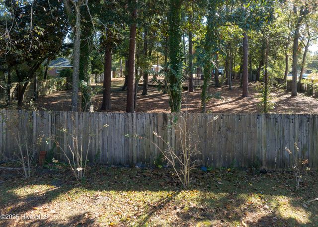 806 Midland Drive, Wilmington, NC 28412