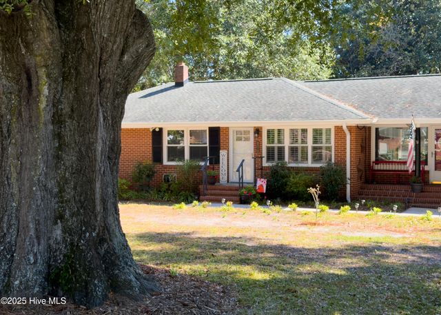 806 Midland Drive, Wilmington, NC 28412