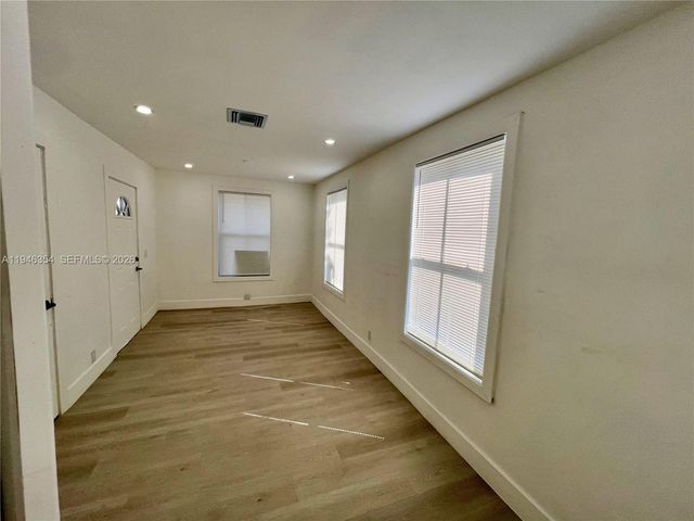 1800 SW 3rd St B, Miami, FL 33135