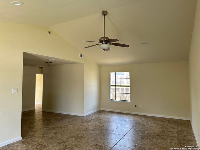 603 Oak Park Dr Unit 603, Boerne, TX 78006