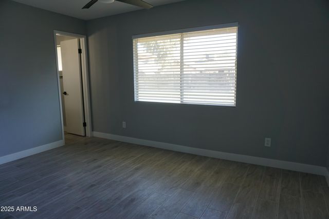 5607 N 73RD Avenue, Glendale, AZ 85303