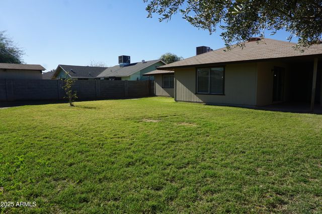 5607 N 73RD Avenue, Glendale, AZ 85303