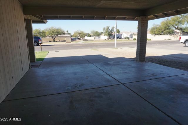 5607 N 73RD Avenue, Glendale, AZ 85303