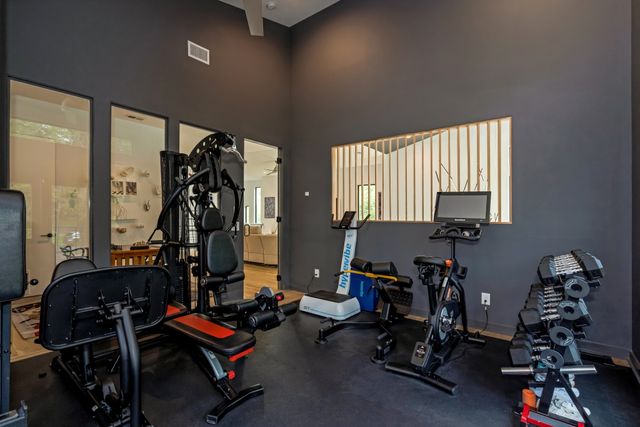 3918B Caylor Dr, Nashville, TN 37215