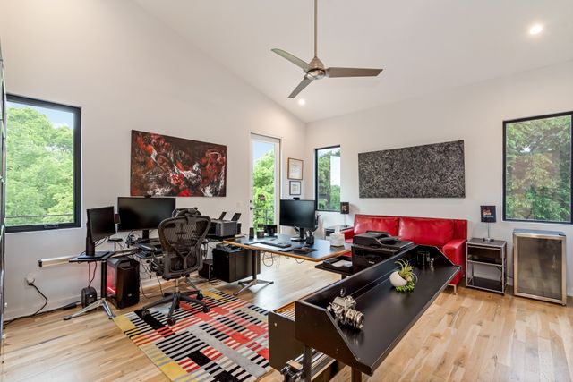 3918B Caylor Dr, Nashville, TN 37215