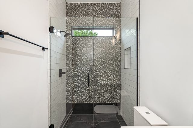 3918B Caylor Dr, Nashville, TN 37215