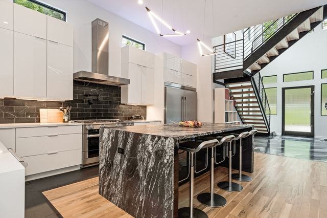 3918B Caylor Dr, Nashville, TN 37215