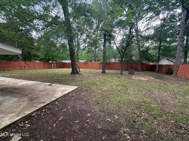 105 Poplar Drive, Brandon, MS 39047