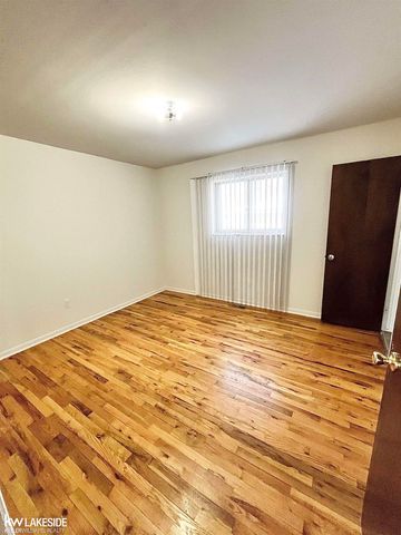 31287 Mc Namee Street, Fraser, MI 48026