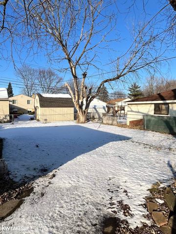 31287 Mc Namee Street, Fraser, MI 48026