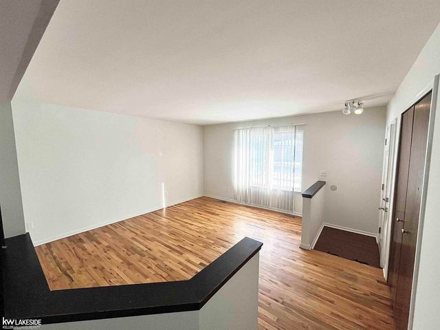 31287 Mc Namee Street, Fraser, MI 48026