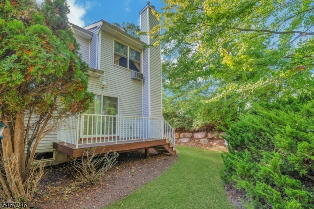 84 Emily Pl, Parsippany-troy Hills Twp., NJ 07054 — photo 5