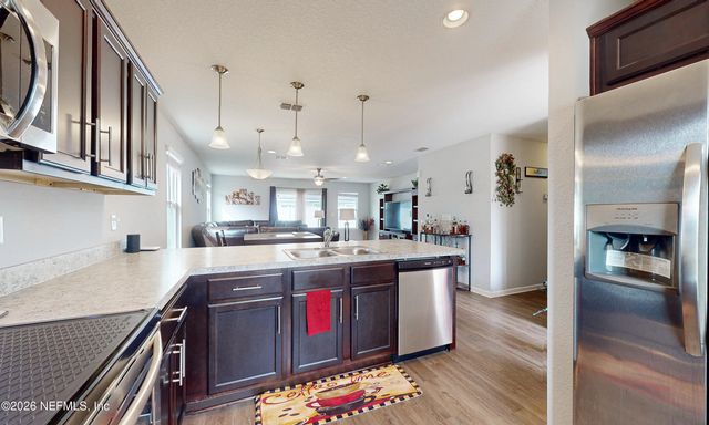 1347 SARAH'S LANDING Drive, Jacksonville, FL 32221