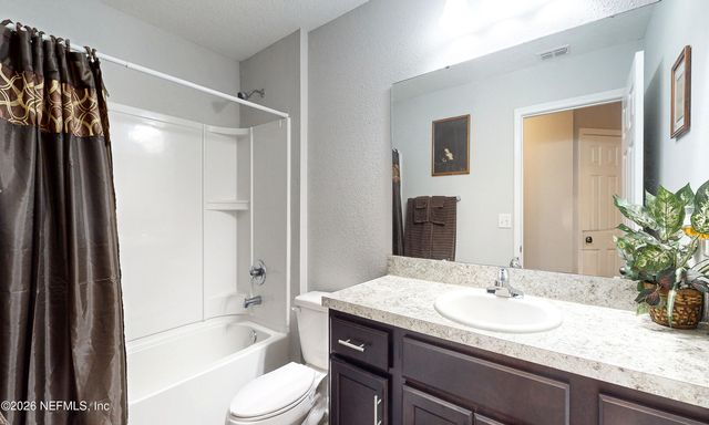 1347 SARAH'S LANDING Drive, Jacksonville, FL 32221