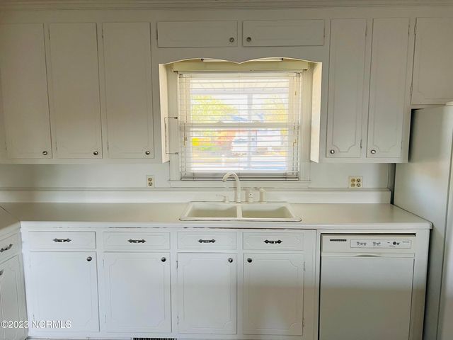 4130 Terrace Drive, Ayden, NC 28513