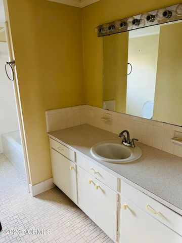 4130 Terrace Drive, Ayden, NC 28513
