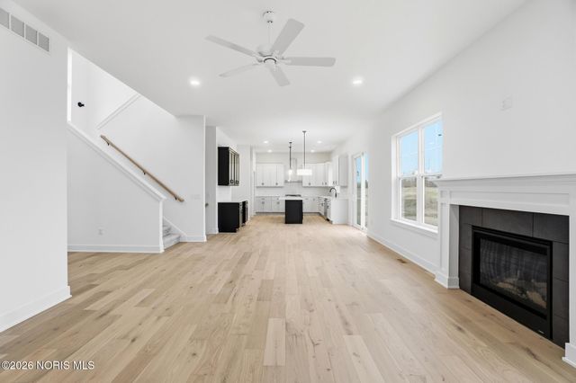 140 Barton Creek Drive, Perrysburg, OH 43551