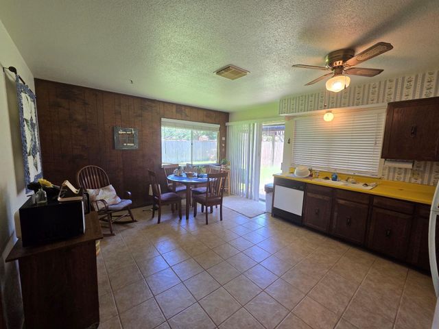 13719 Larkway Drive, Sugar Land, TX 77498