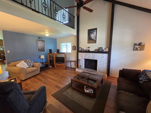 13719 Larkway Drive, Sugar Land, TX 77498