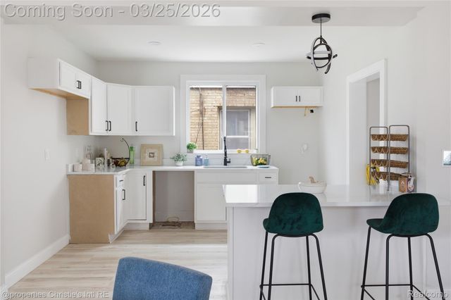 3294 Glendale Street, Detroit, MI 48238