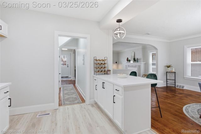 3294 Glendale Street, Detroit, MI 48238